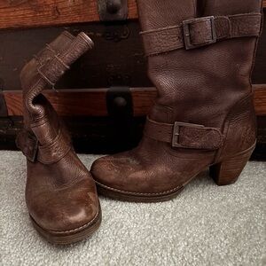 Steve Madden Women's Brown Leather Boots